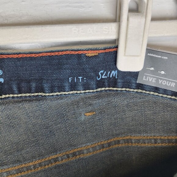 Eddie Bauer Men's Size 40 x 32 Jeans Slim Straight - Picture 6 of 7